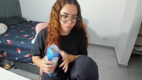 GreciaRuiz online show from 25, 10, 2025