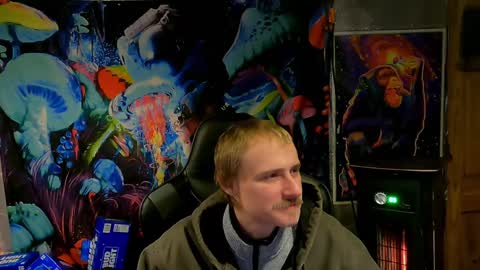 Snapshot of greenlungs8195 chatting on 16, 1, 2025 Greenlungs8195 online show from 16, 1, 2025