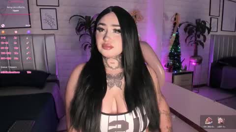 Snapshot of greennbella chatting on 23, 12, 2025 online show from 23, 12, 2025