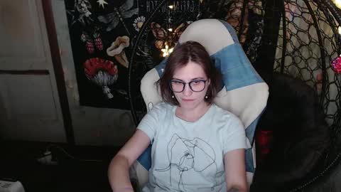 Lina online show from 8, 4, 2026