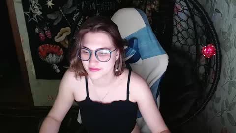 Snapshot of greenwitch9 chatting on 14, 5, 2026 Lina online show from 14, 5, 2026