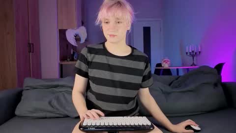 Greg-independent model online show from 26, 2, 2026