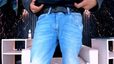 Snapshot of gregory_sforza chatting on 7, 5, 2026 GregorySforza online show from 7, 5, 2026