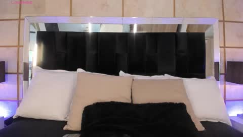 Greta Velvet  online show from 11, 10, 2025