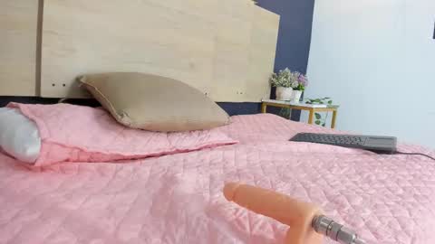 Snapshot of grettarouse chatting on 7, 3, 2026 GRETA online show from 7, 3, 2026