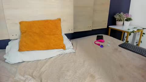 Snapshot of grettarouse chatting on 10, 3, 2026 GRETA online show from 10, 3, 2026