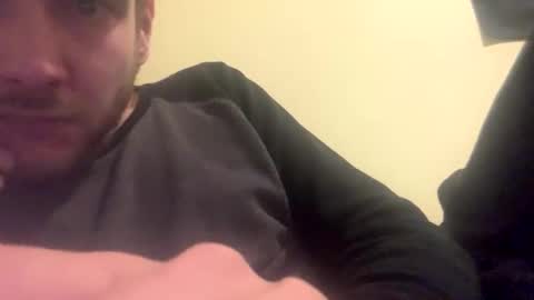 Snapshot of greyvan96 chatting on 22, 11, 2025 Perfectlyaveragesavage online show from 22, 11, 2025