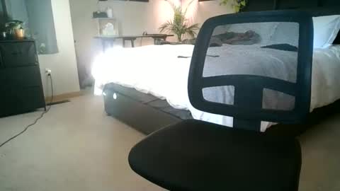 grhansen online show from 4, 12, 2024