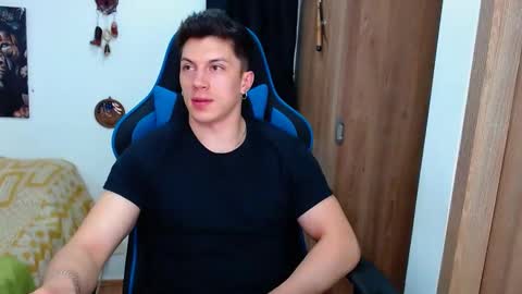 Snapshot of griego01 chatting on 5, 1, 2025 griego01 online show from 5, 1, 2025