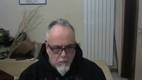 Snapshot of grz65 chatting on 6, 1, 2025 GRIZZLY65 online show from 6, 1, 2025