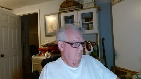 Horny Daddy online show from 20, 6, 2026