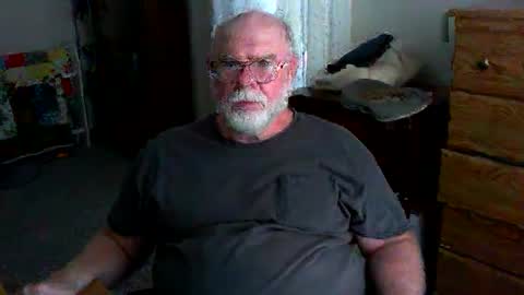 Snapshot of gtnolder60 chatting on 2, 10, 2025 Gary online show from 2, 10, 2025