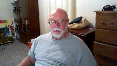 Snapshot of gtnolder60 chatting on 4, 10, 2025 Gary online show from 4, 10, 2025