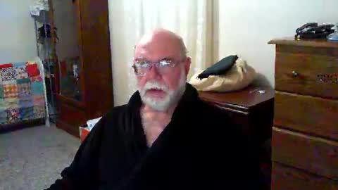 Snapshot of gtnolder60 chatting on 11, 10, 2025 Gary online show from 11, 10, 2025