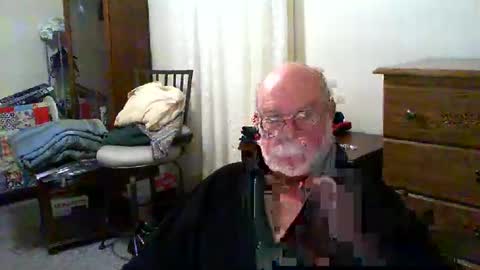 Snapshot of gtnolder60 chatting on 2, 11, 2025 Gary online show from 2, 11, 2025