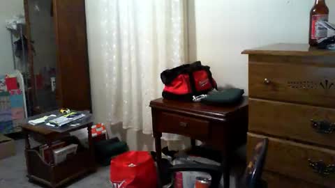 Snapshot of gtnolder60 chatting on 29, 11, 2025 Gary online show from 29, 11, 2025