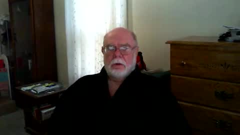 Snapshot of gtnolder60 chatting on 15, 12, 2025 Gary online show from 15, 12, 2025