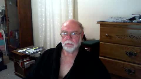 Snapshot of gtnolder60 chatting on 11, 1, 2026 Gary online show from 11, 1, 2026