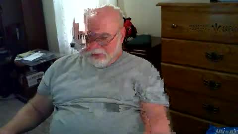Snapshot of gtnolder60 chatting on 4, 3, 2026 Gary online show from 4, 3, 2026