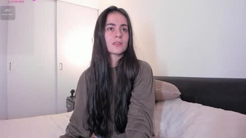 Snapshot of guccipussy1 chatting on 7, 1, 2025 Elena online show from 7, 1, 2025