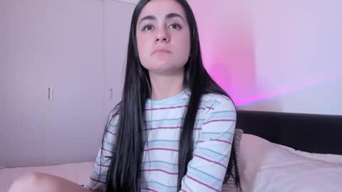 Snapshot of guccipussy1 chatting on 29, 1, 2025 Elena online show from 29, 1, 2025