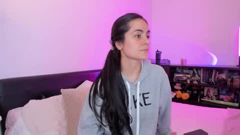 Snapshot of guccipussy1 chatting on 21, 2, 2025 Elena online show from 21, 2, 2025