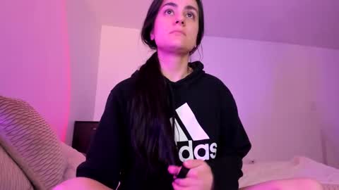 Snapshot of guccipussy1 chatting on 27, 2, 2025 Elena online show from 27, 2, 2025