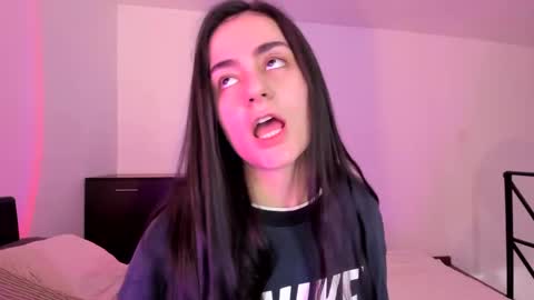 Snapshot of guccipussy1 chatting on 28, 2, 2025 Elena online show from 28, 2, 2025