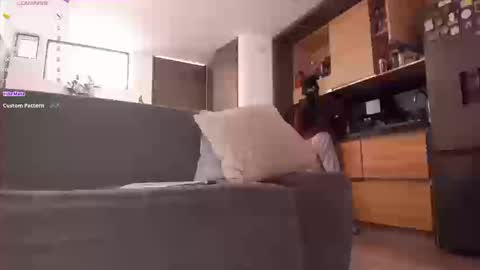 Snapshot of guccipussy1 chatting on 9, 9, 2025 Elena online show from 9, 9, 2025