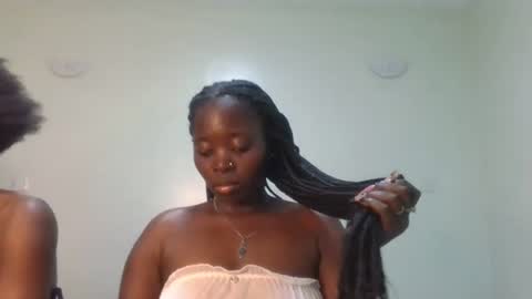 gud_lunah1 online show from 25, 6, 2026