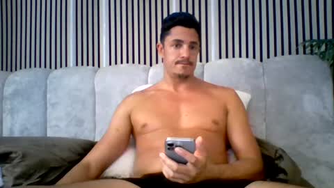 guerillatequilla online show from 23, 7, 2026