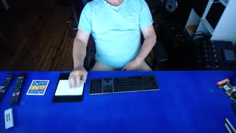 Snapshot of guesswhatigot2 chatting on 2, 12, 2024 guesswhatigot2 online show from 2, 12, 2024