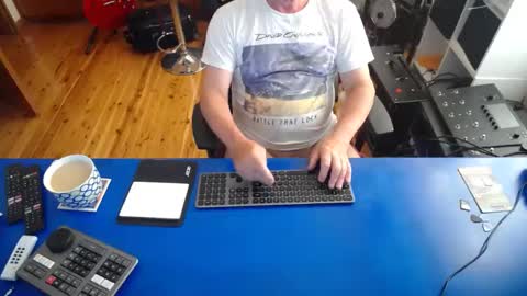 Snapshot of guesswhatigot2 chatting on 16, 12, 2024 guesswhatigot2 online show from 16, 12, 2024