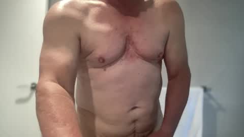 Snapshot of guesswhatigot2 chatting on 4, 1, 2025 guesswhatigot2 online show from 4, 1, 2025