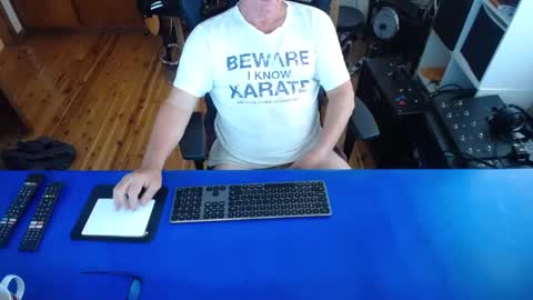 Snapshot of guesswhatigot2 chatting on 14, 1, 2025 guesswhatigot2 online show from 14, 1, 2025