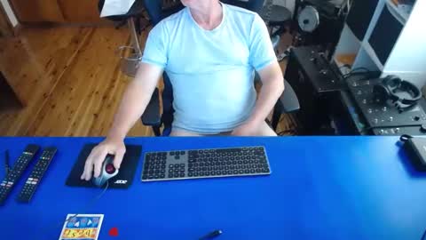 Snapshot of guesswhatigot2 chatting on 16, 1, 2025 guesswhatigot2 online show from 16, 1, 2025