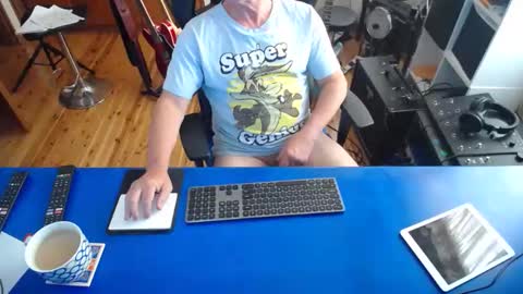 Snapshot of guesswhatigot2 chatting on 21, 1, 2025 guesswhatigot2 online show from 21, 1, 2025