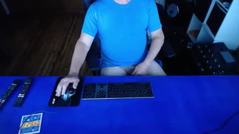 Snapshot of guesswhatigot2 chatting on 12, 2, 2025 guesswhatigot2 online show from 12, 2, 2025