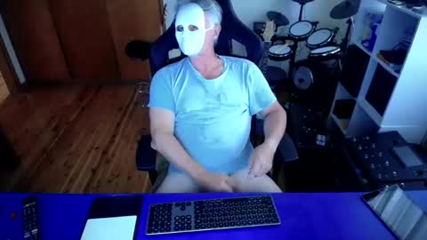 Snapshot of guesswhatigot2 chatting on 23, 2, 2025 guesswhatigot2 online show from 23, 2, 2025