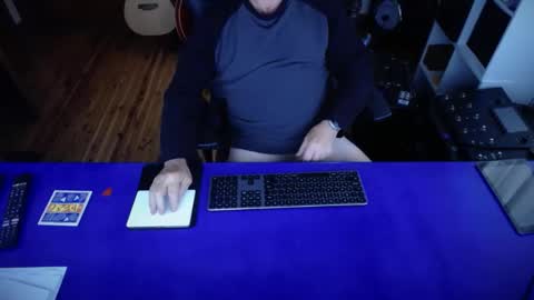 Snapshot of guesswhatigot2 chatting on 7, 3, 2025 guesswhatigot2 online show from 7, 3, 2025