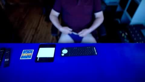 Snapshot of guesswhatigot2 chatting on 4, 11, 2025 guesswhatigot2 online show from 4, 11, 2025