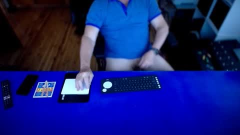 Snapshot of guesswhatigot2 chatting on 7, 11, 2025 guesswhatigot2 online show from 7, 11, 2025