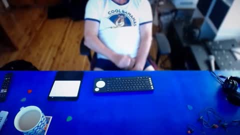 Snapshot of guesswhatigot2 chatting on 19, 12, 2025 guesswhatigot2 online show from 19, 12, 2025