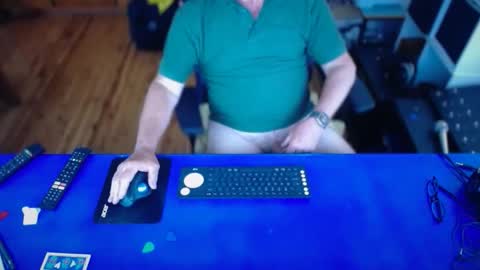 Snapshot of guesswhatigot2 chatting on 13, 1, 2026 guesswhatigot2 online show from 13, 1, 2026