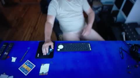 Snapshot of guesswhatigot2 chatting on 18, 1, 2026 guesswhatigot2 online show from 18, 1, 2026