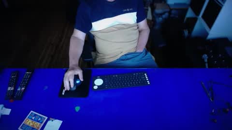 Snapshot of guesswhatigot2 chatting on 7, 2, 2026 guesswhatigot2 online show from 7, 2, 2026