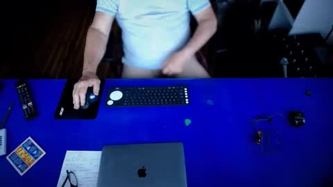 Snapshot of guesswhatigot2 chatting on 1, 3, 2026 guesswhatigot2 online show from 1, 3, 2026