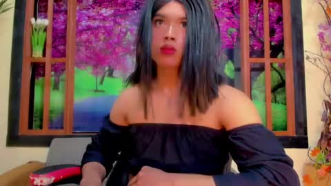 guinevere_lux online show from 20, 5, 2026