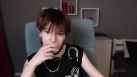 Snapshot of guitarandangell chatting on 12, 11, 2025 guitarandangell online show from 12, 11, 2025