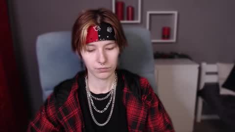 Snapshot of guitarandangell chatting on 7, 1, 2026 guitarandangell online show from 7, 1, 2026